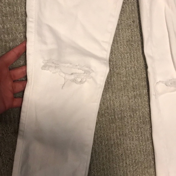 Ripped knee jeans/jeggings - Picture 3 of 4